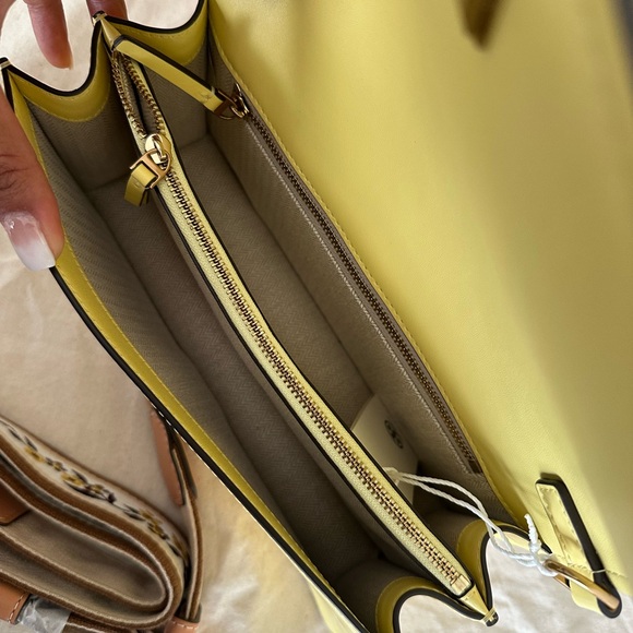 New Tory burch EMERSON PATENT
CONVERTIBLE CROSSBODY VINTAGE LEMON - Picture 9 of 13